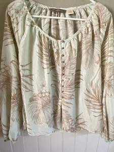 Tommy Bahama Silk light Green And Tan Silk Blouse Size S Woman’s Size 4-6 - Picture 1 of 5