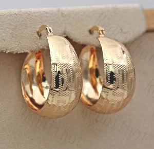 Cute 18K Yellow Gold Plated Greek Key Laser Etched Wide Round 1" Hoop Earrings - Bild 1 von 5