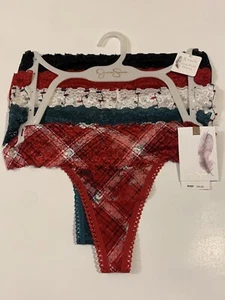 5 NEW JESSICA SIMPSON CHRISTMAS XMAS LIGHTS ULTRA FLIRTY LACE THONG PANTIES S - Picture 1 of 2