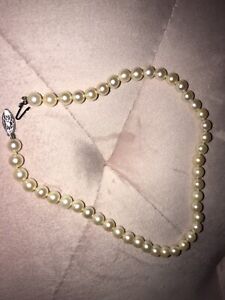 14k White Gold 14in Pearl Choker From The 1950s
