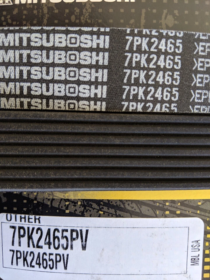 FITS 04-12 NISSAN ARMADA TITAN PATHFINDER 5.6L V8   DRIVE BELT  NEW  Foto 1 de 1