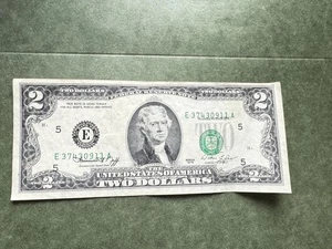 1976 Miscut Misaligned. Error $2 Bicentennial TWO DOLLAR BILL Circulated - Picture 1 of 4