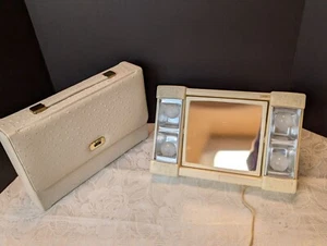 Vintage Lighted Makeup Vanity Mirror Swivel & Magnification With Carrying Case - Picture 1 of 12