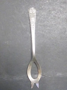 Sterling Manchester PRINCESS PIERCED OLIVE SPOON 5 1/2" No Mono - Picture 1 of 4