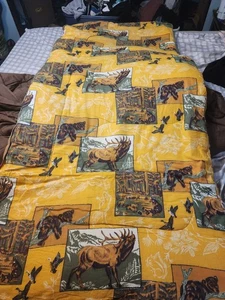 VTG Sleeping Bag With Wildlife Elk,bear ,ducks - Picture 1 of 7