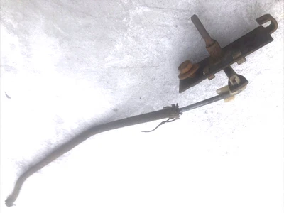 1970  74 CUDA INSIDE DOOR LOCK PIVOT MECANISM  E BODY LEVER OEM LEFT  ROD - Image 1 of 2