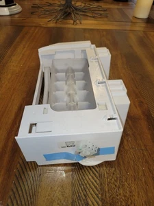 Genuine Whirlpool Refrigerator Ice Maker P# W11130444 W10873791 - Picture 1 of 2