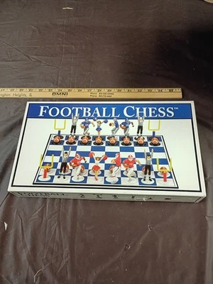 Football Chess Game by Big League Promotions 2001 Complete ! - Image 1 of 4