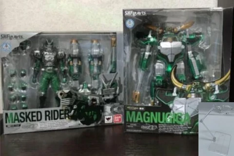 SH Figuarts Masked Kamen Rider Ryuki ZOLDA & MAGNUGIGA Figure Bandai "Excellent" Cover