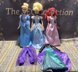 Disney Puppe Konvolut 1999 Cinderella 2006 Arielle Kleider Outfits Anna Jasmin - Bild 1 von 18