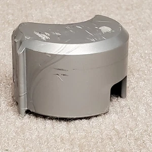 Dyson DC33 Manopola Frizione Spazzola On/Off Assemblaggio Colore Grigio OEM Originale Dyson Parte - Foto 1 di 5