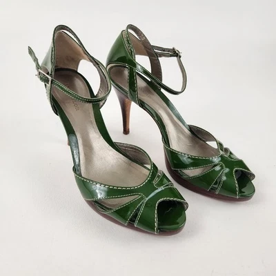 Zapatos de tacón alto Ann Taylor verde peep toe charol talla 7M Foto 1 de 4
