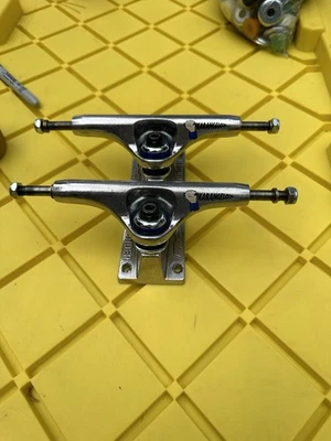 "Juego de camiones de skate Team Karangelo Thunder nuevo 148 8,25""" Foto 1 de 3