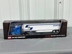Freightliner Cascadia SHAFFER Truck Crete Carrier Corp Internal 1:64 34040 DCP - Picture 1 of 9