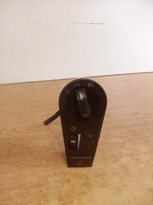 Interruptor de faros Volvo VNL 20953578-P06 Foto 1 de 4