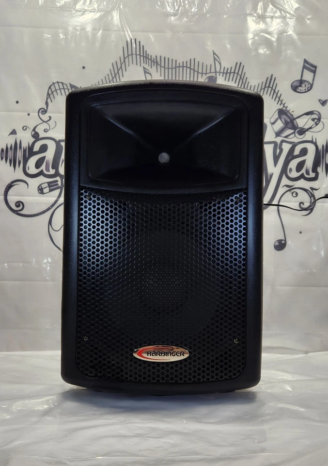 Harbinger APS12 Active Powered Speaker with Built-In Equalizer. - Image 1 of 4