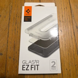 Pack de 2 protections d'écran Spigen Samsung Galaxy S22 GLAS.tR EZ FIT AGL05180 - Photo 1 sur 2