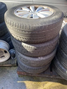 COMMODORE VZX VY MAG WHEELS TYRES HOLDEN COMMODORE 15 inch wheels VT VX VY VZ - Picture 1 of 11