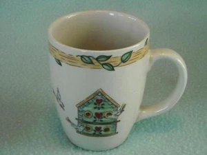 Thompson Keramik Kaffeetasse mit Blumen Schmetterlingsranken - Bild 1 von 6