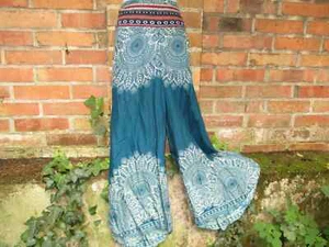 Pantaloni estivi harem pantaloni décolleté pantaloni in tessuto hippie etno batik S/M bianchi blu 24 - Foto 1 di 1
