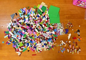 Huge Lot LEGO Mixed Bricks Friends Mini Figurines Batman Pink Storage Box READ - Picture 1 of 14