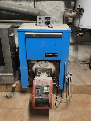 Vendo caldaia a gasolio in buono stato - Immagine 1 di 2