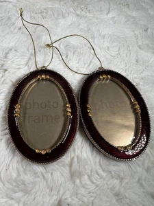 Zwei Miniatur Ornamente Bilderrahmen, Burgund & Goldfarben. Ovale Rahmen Urlaub - Bild 1 von 7