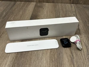 GPS Only Apple Watch Series 5 44MM Aluminum A2093 - Zdjęcie 1 z 11