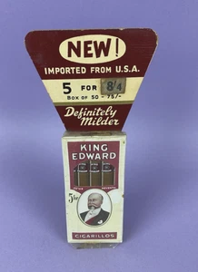 Tarjeta publicitaria vintage de cigarros King Edward con paquete ficticio - Imagen 1 de 8
