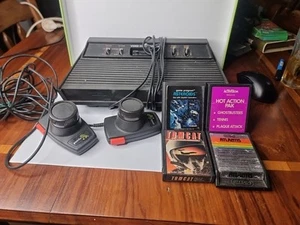 ATARI 2600 VADER CONSOLE + 4 GAMES ACCESSORIES Asteroids Tomcat Atlantis - Picture 1 of 5