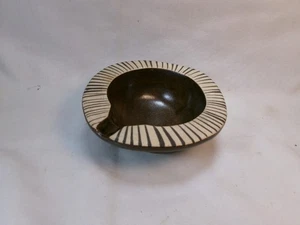 Vintage Brown Pottery Ashtray ~ Marked on Bottom - Picture 1 of 3