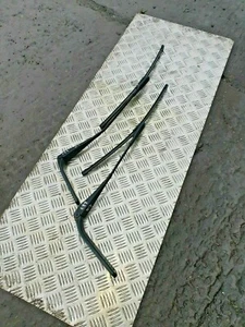 BMW 1 SERIES FRONT WIPER ARMS PAIR E88 CONVERTIBLE COUPE 2DR M SPORT 120D 118D - Picture 1 of 3