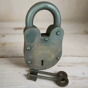 Winchester Repeating Arms Cast Iron Lock & Keys With Antique Finish (3" x 5") - Picture 1 of 7