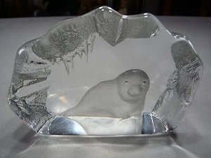 Mats Jonasson Schwedisches Glas Baby Robbe Skulptur Briefbeschwerer Nummeriert - Bild 1 von 6