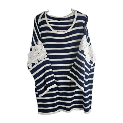 Suéter Lane Bryant Azul Marino/Blanco Rayas Floral Encaje Manga Corta Talla 18/20 Foto 1 de 4
