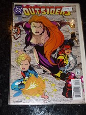 The OUTSIDERS Comic - No 1 - Date 11/1993 - DC Comic's (V 1)