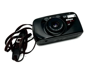 Vintage Nikon Zoom Touch 470 AF mit Original Nikon ShouldeStrap mit Gummiauflage - Bild 1 von 10