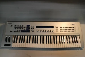 USED Yamaha CS-6X CS 6X Keyboard Synthesizer Worldwide Shipment U521 190607 - Picture 1 of 12