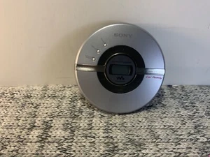 Sony D-EJ106CK Silver CD Walkman Portable CD Player G-Protection Tested Working - Picture 1 of 4
