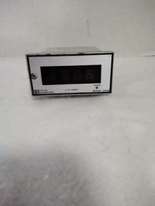 Syscon International Temperature Controller ??? Model 5200 - Picture 1 of 12