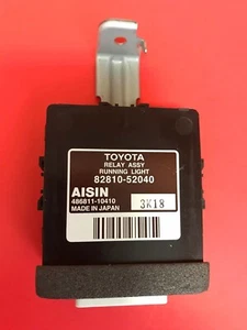 OEM Toyota 82810-52040  RY1718 Daytime Running Lamp Relay for Toyota Prius - Picture 1 of 3