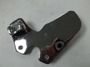 TRIUMPH THUNDERBIRD 1600 RIGHT RH FRONT FOOT PEG MOUNT PLATE T2083061 - Bild 1 von 2