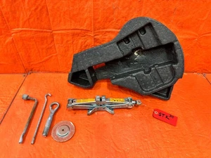 08-09 INFINITI G37 2D COUPE SPORT S - SPARE TIRE FOAM AND TOOL KIT - OEM #311 - Picture 1 of 6