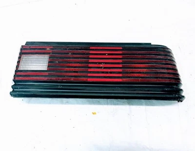 Conjunto de luz trasera de pasajero derecha Mopar 1983-1986 Dodge Daytona con moldura negra OEM Foto 1 de 4
