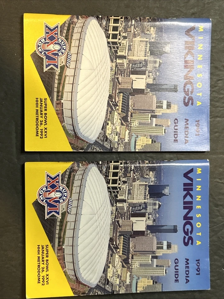 Minnesota Vikings Media Guide Lot Of 2 - 1991 - Image 1 of 4
