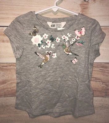Camiseta gris H&M niñas talla 2-4 años manga corta mariposas pájaros nueva con etiquetas LBB76 Foto 1 de 4