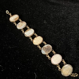 Antiguo Brazalete Camafeo Tallado de 7 Maravillas Arquitectónicas del Mundo Lleno de Oro 14K - Imagen 1 de 12