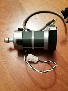 Mimaki JV5 X-Axis Motor - E300444 M007105 - Foto 1 di 5