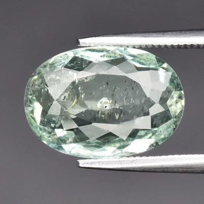 💎 Berilo verde natural ovalado de 2,89 quilates 12,3 x 8,7 mm - Piedra preciosa de África Foto 1 de 4