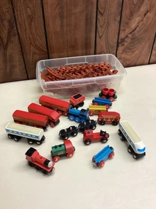 Lote de tren de madera vintage Brio Holgate carro de barrio Thomas conjunto de vías - Imagen 1 de 12